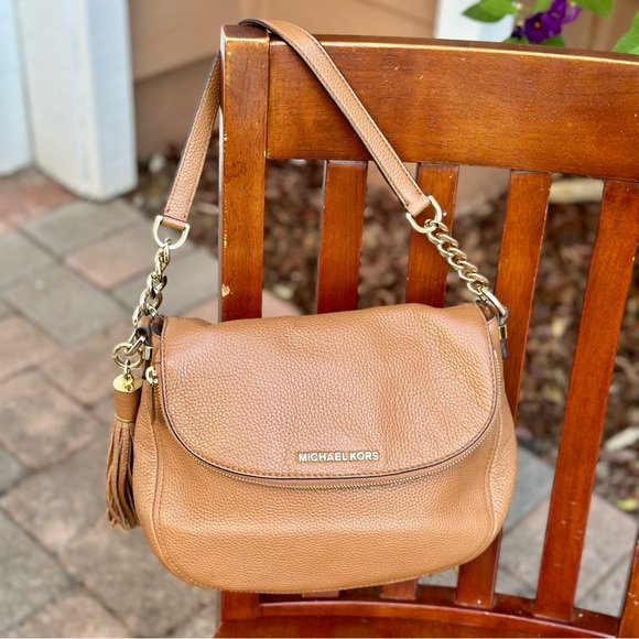 Michael Kors Bedford Medium Tassle Saddle Bag - Picture 5 of 11